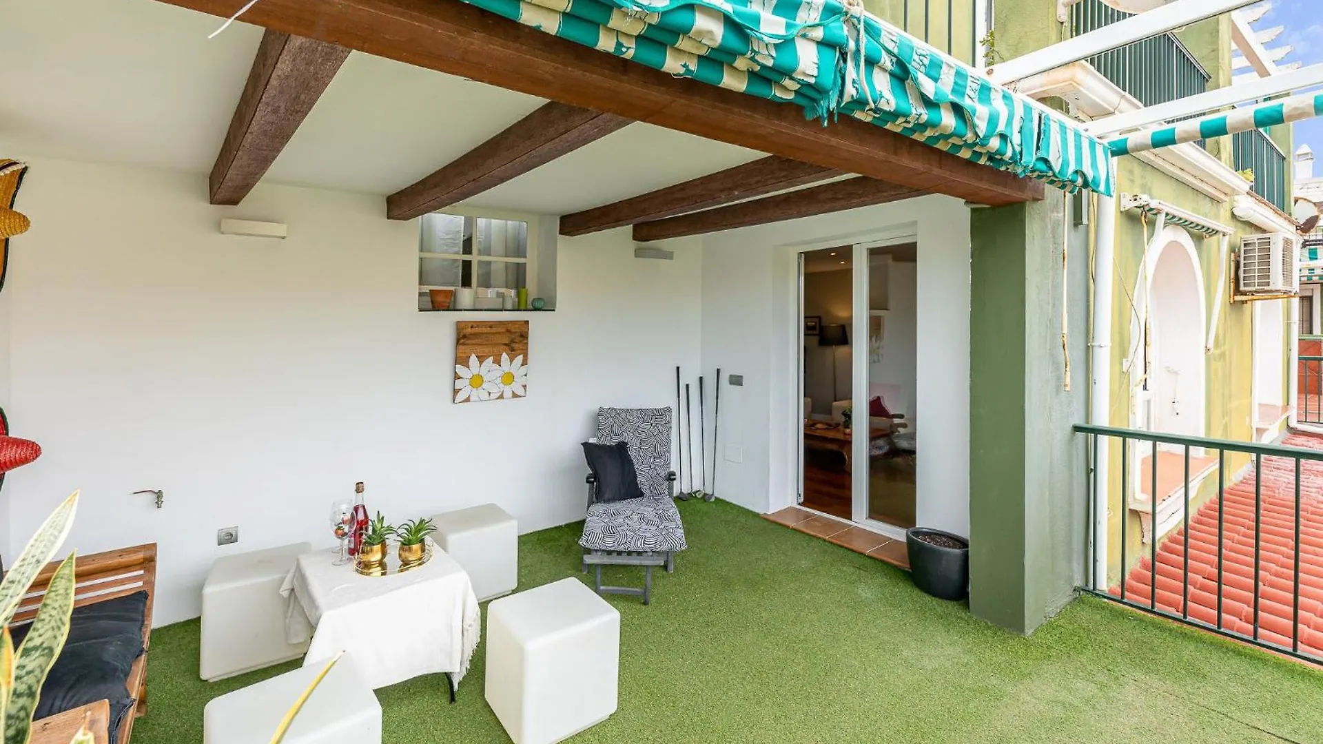 797 Holiday Rentals - Amplio Atico Duplex En Guadalmar Frente Al Mar Malaga